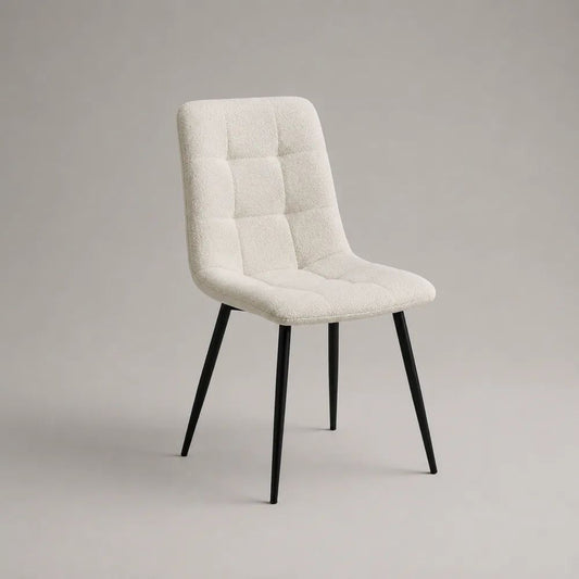 Sedia da pranzo imbottita in bouclé di poliestere avorio con gambe in acciaio nero, 49 x 56 x 84 cm